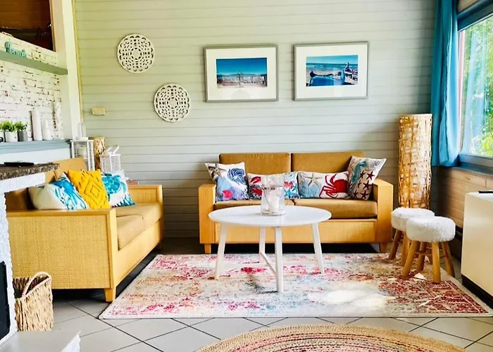 Hébergement de vacances Bines Am Seepark Kirchheim, Hessen, Germany *