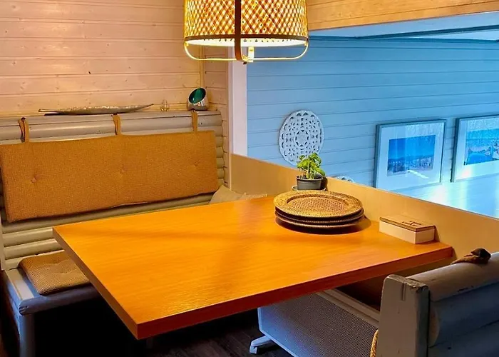 Bines Am Seepark Kirchheim, Hessen, Germany Nyaraló *