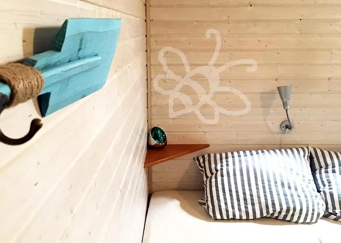 Nyaraló Bines Am Seepark Kirchheim, Hessen, Germany *